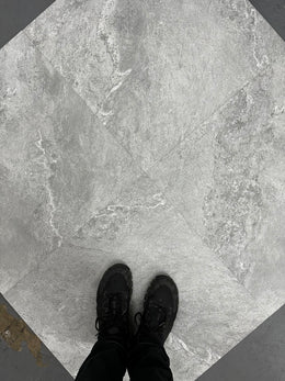 Saturn Pearl 60x60cm