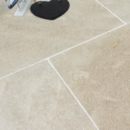 Beaumaniere Limestone Tile - Tumbled Edge image 2