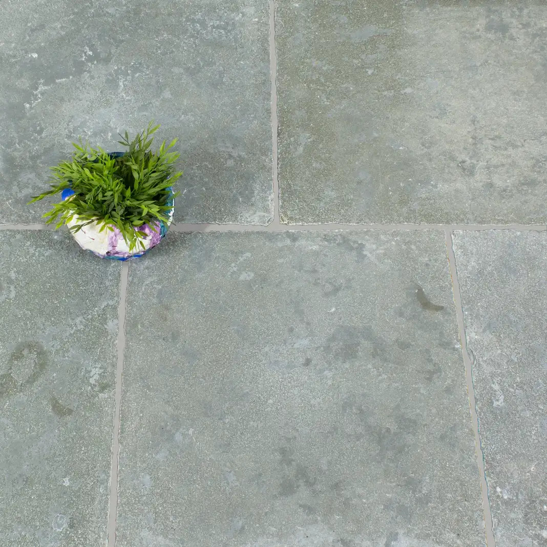 Irvine Grey Limestone Tile tile image