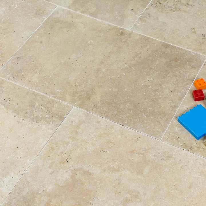 Lydia Classico Travertine Paving Tile tile image
