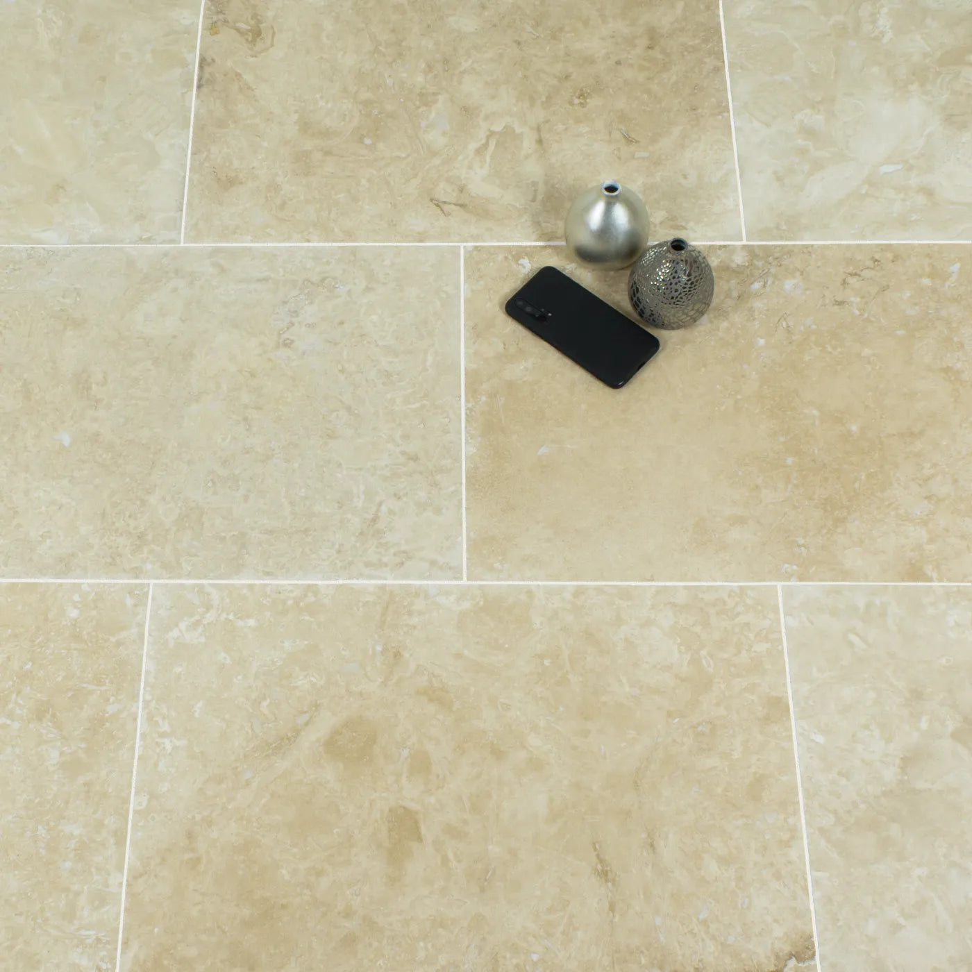 Lydia Classico Travertine Tile - Honed Filled tile image